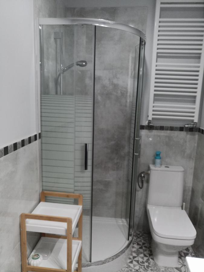 Studio Jutrzenka Z Lazienka By Apartamenty Na Dni Wroclaw Luaran gambar